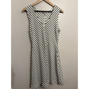 Banana Republic Women's White Striped V-Neck‎ Knee-Length Dress Size 14 $130
